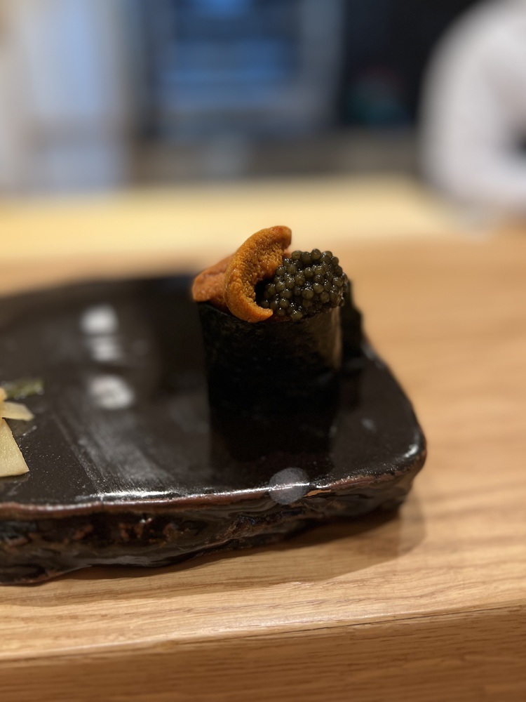 ZUARA SUSHI | Menú omakase en barra de sushi tradicional por David Arauz